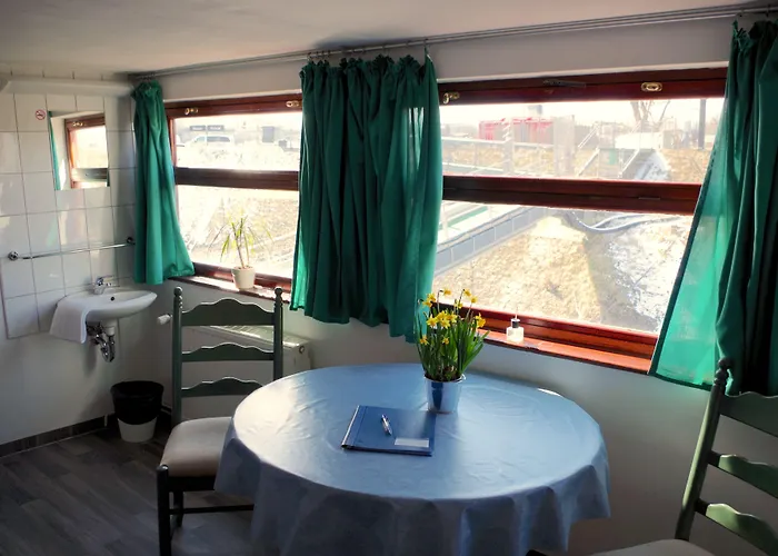 Hotel en barco Schiffsherberge Poeppelmann 2*