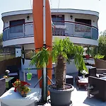 Hotel na wodzie Schiffsherberge Poeppelmann 2*