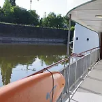Schiffsherberge Poeppelmann Botel 2*