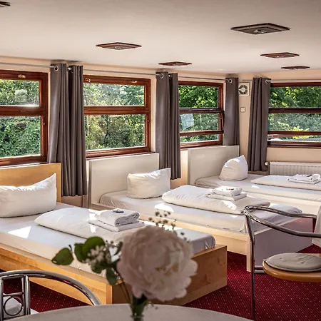 Schiffsherberge Pöppelmann 2* Dresden