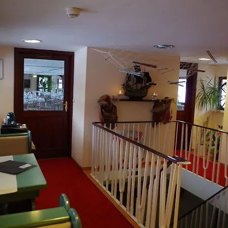 Schiffsherberge Poeppelmann ספינת מלון