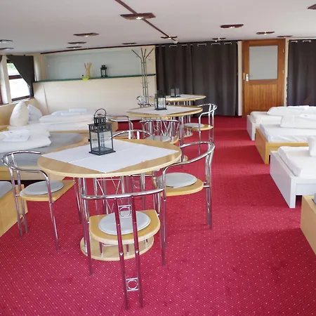 Schiffsherberge Poeppelmann 2* Dresde