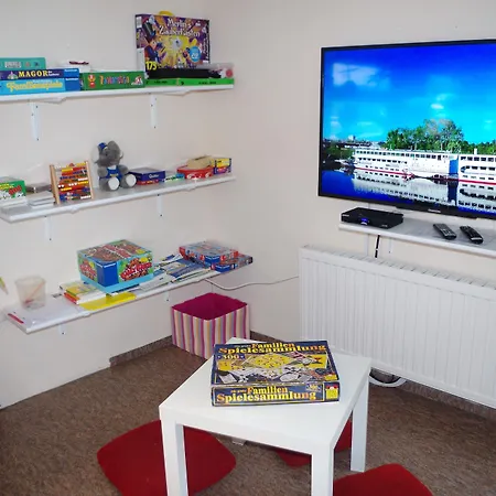 Schiffsherberge Pöppelmann Botel 2*