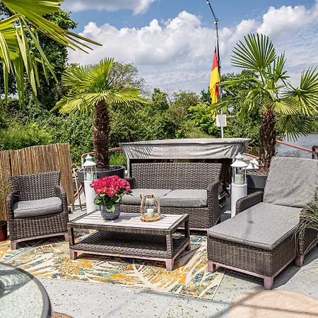 Schiffsherberge Pöppelmann 2* Dresden