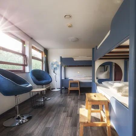 Schiffsherberge Pöppelmann Botel 2*