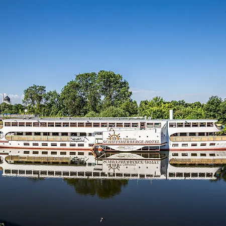 Botel Schiffsherberge Pöppelmann