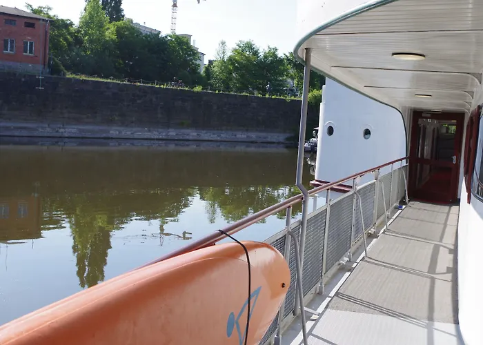 Schiffsherberge Pöppelmann Botel 2*