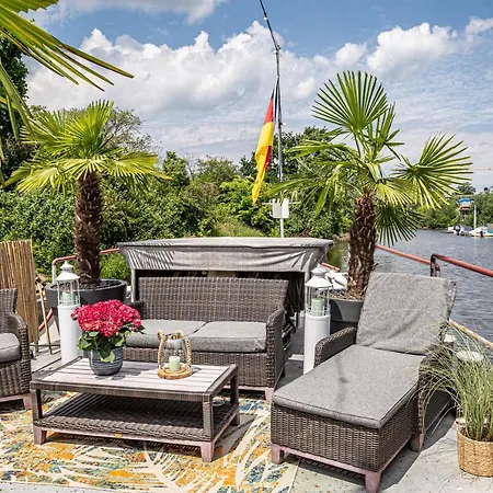 Schiffsherberge Poeppelmann 2*