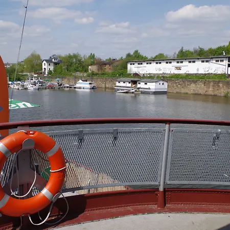 Schiffsherberge Poeppelmann Botel 2*