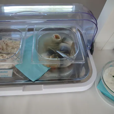 Schiffsherberge Poeppelmann Botel 2*