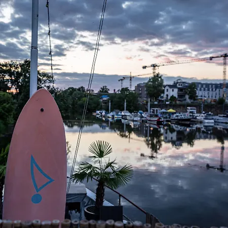 Botel Schiffsherberge Poeppelmann
