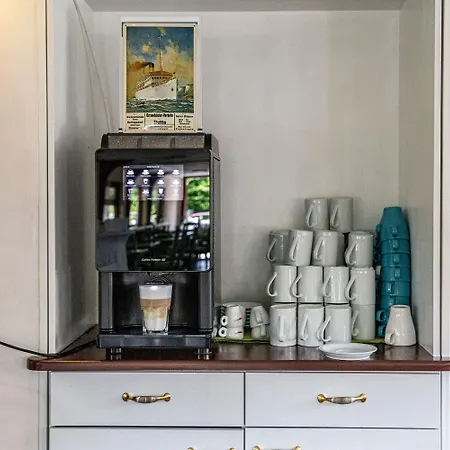 Schiffsherberge Poeppelmann 2* Dresda