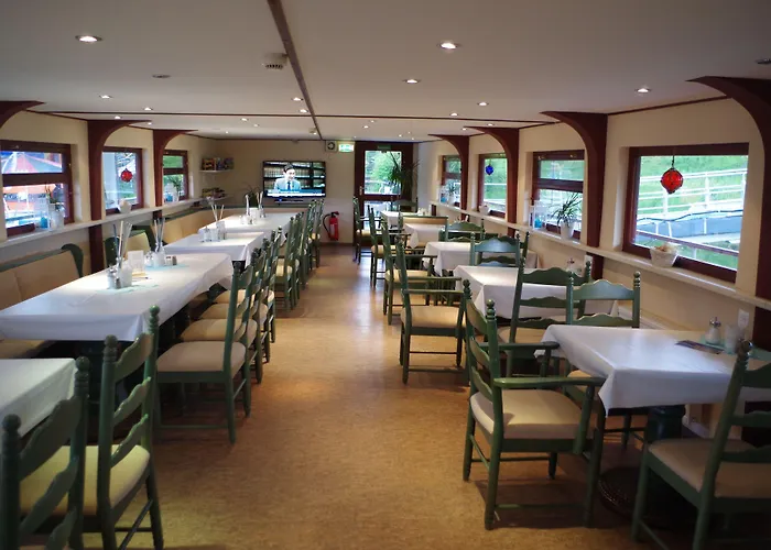 Schiffsherberge Poeppelmann Hotel en barco 2*